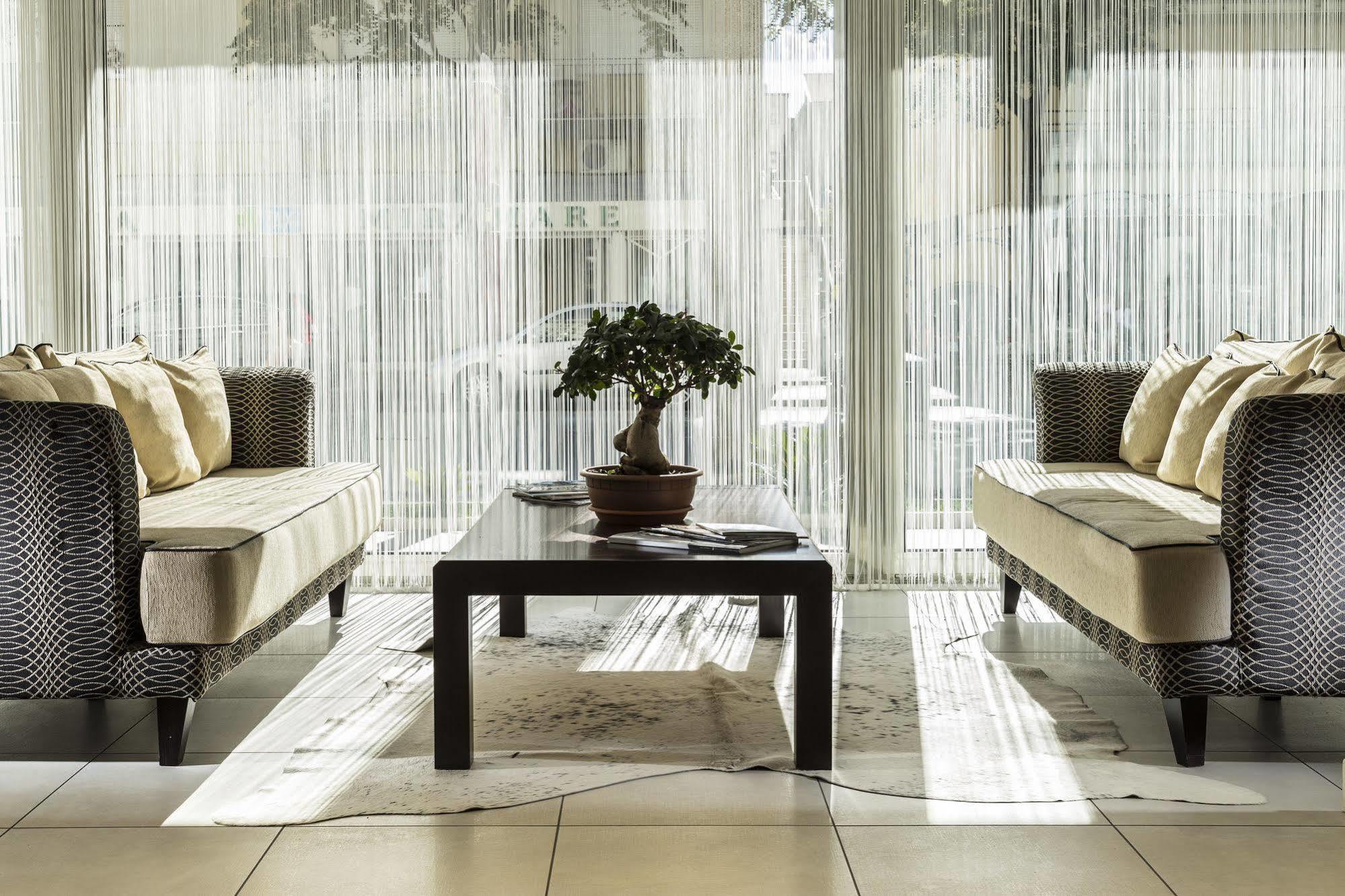 แตร์มินัล พาเลซ แอนด์ สปา Hotel ริมินี ภายนอก รูปภาพ