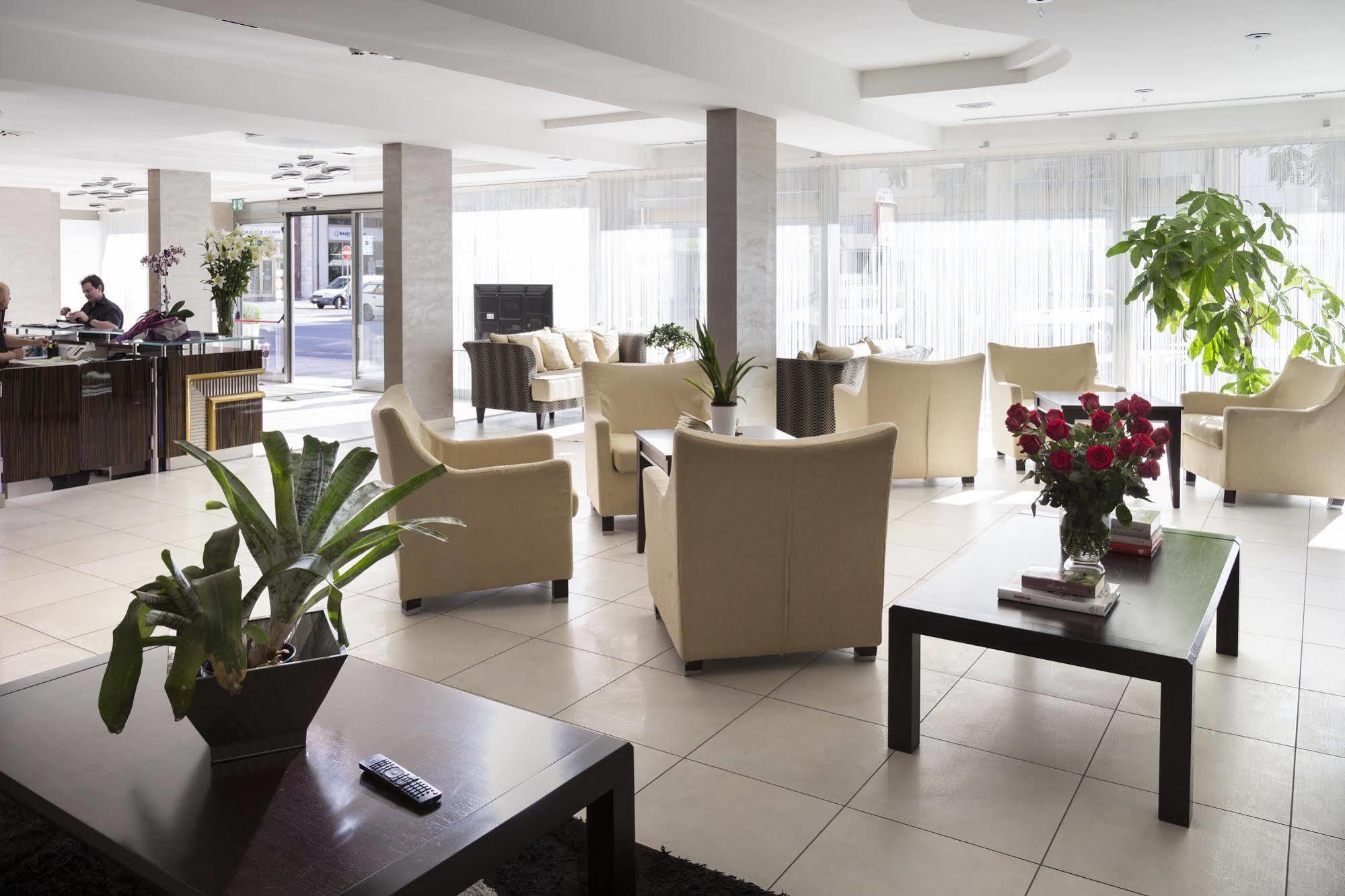 แตร์มินัล พาเลซ แอนด์ สปา Hotel ริมินี ภายนอก รูปภาพ